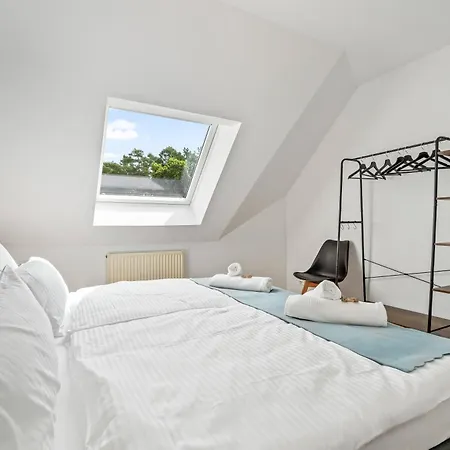 Nexstay *